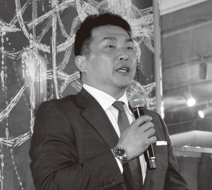 マイクを手に語る山本昌氏